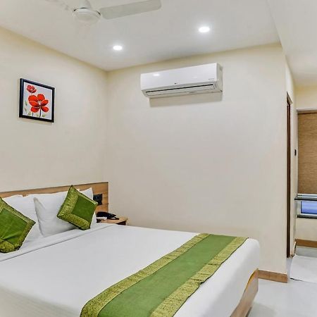 Treebo The Pearl Hotel Chennai Exterior photo