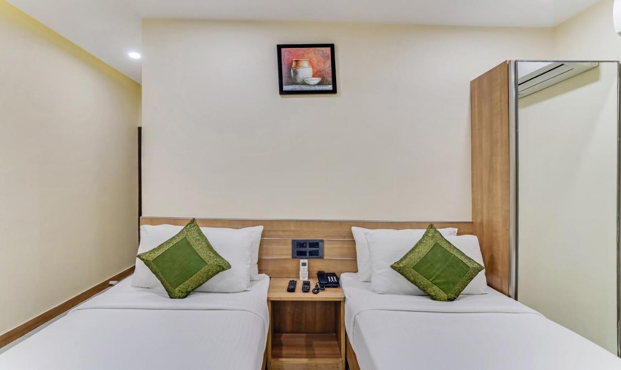 Treebo The Pearl Hotel Chennai Exterior photo